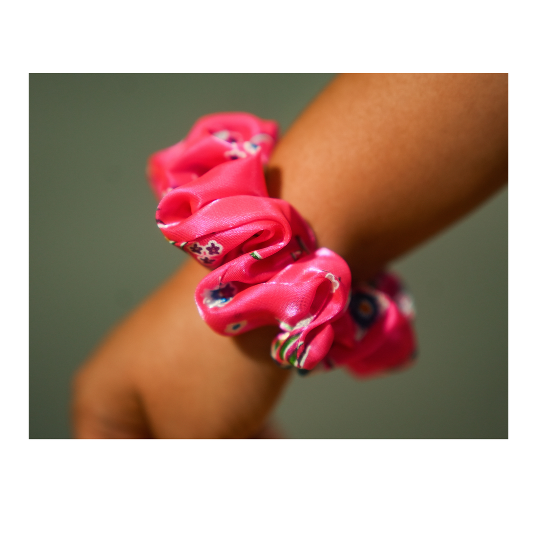 Medium scrunchie